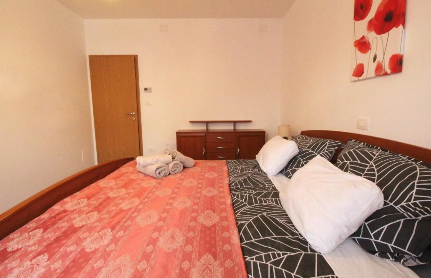 Apartments Tre Pini Seget  0*, Seget (Umag) Croatia