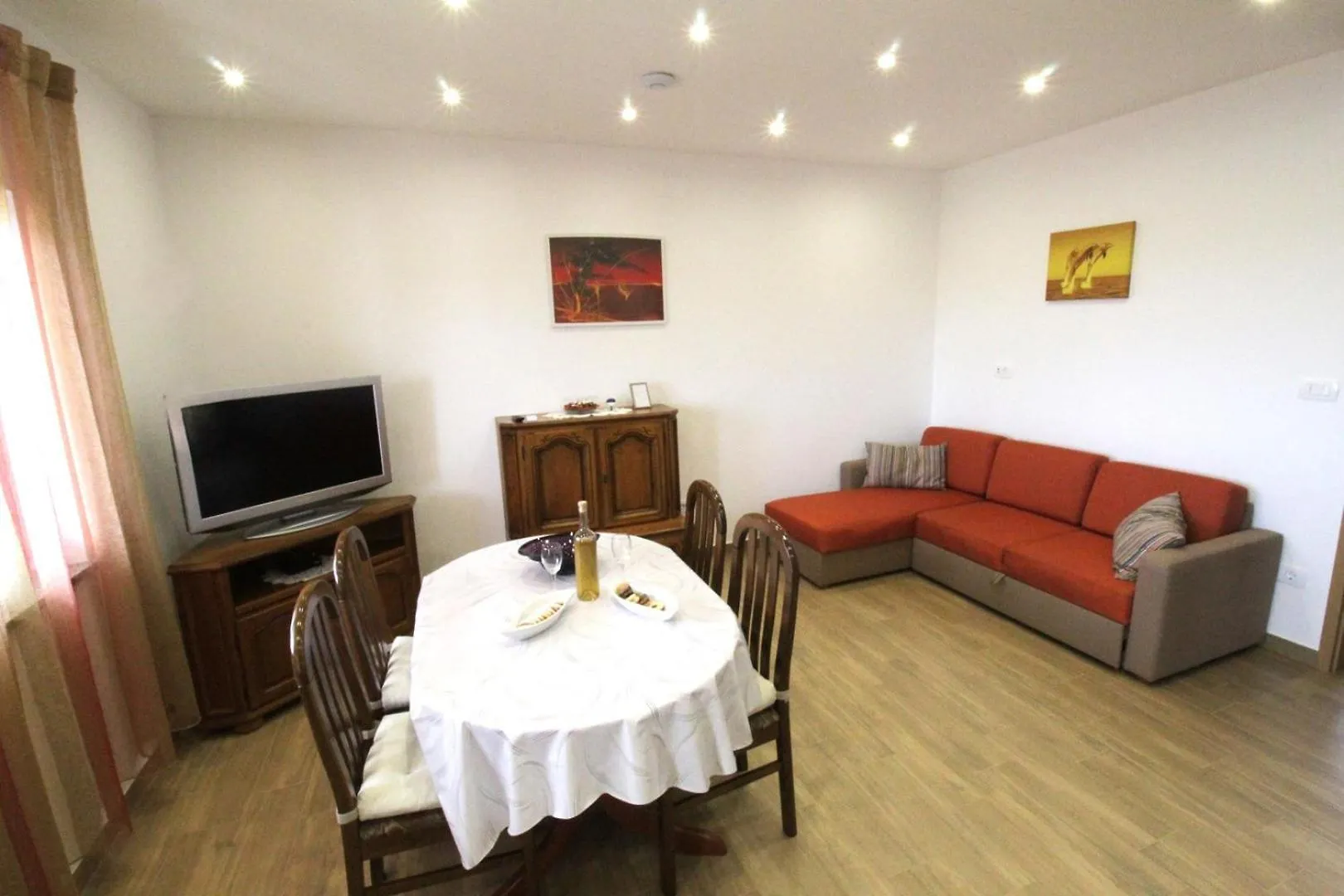 Guest house Apartments Tre Pini Seget