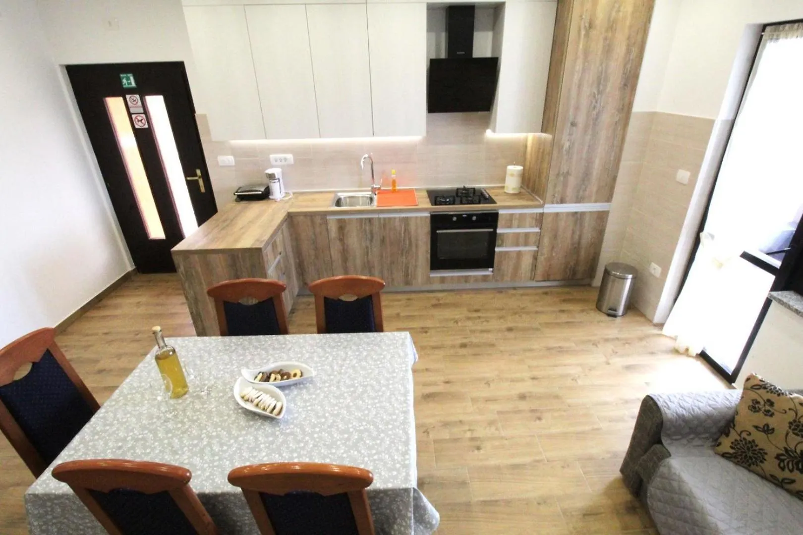 Guest house Apartments Tre Pini Seget
