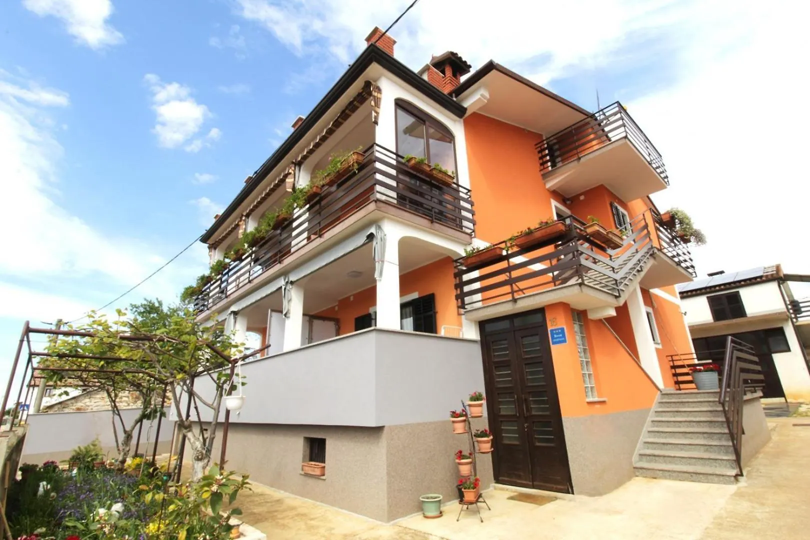 Apartments Tre Pini Seget